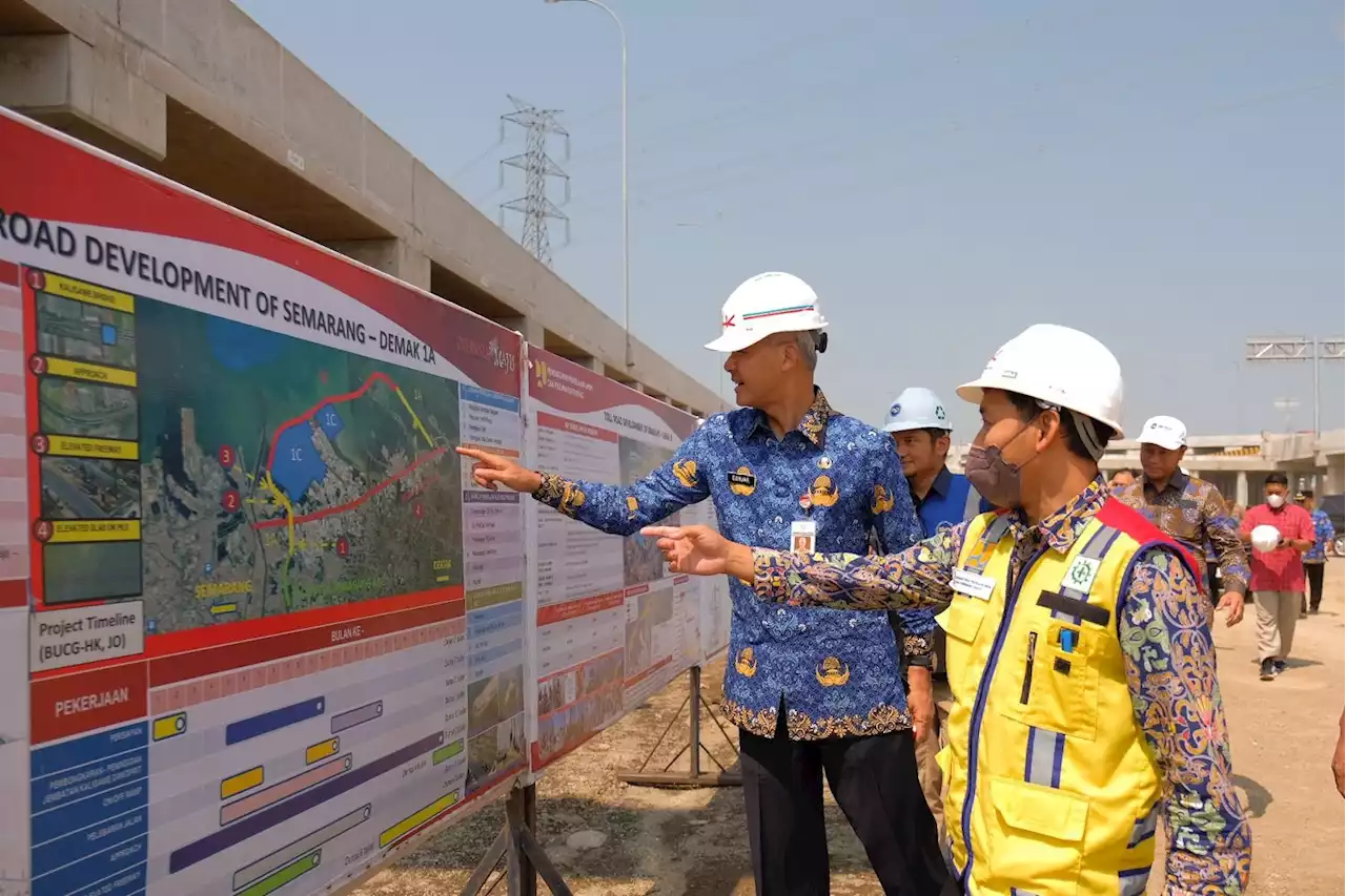 Ganjar Tanggapi Keluhan Banjir Rob & Kemacetan di Demak