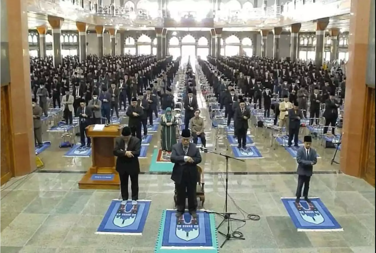 Inilah Nonmuslim di Saf Paling Depan saat Salat Idulfitri di Pesantren Al Zaytun