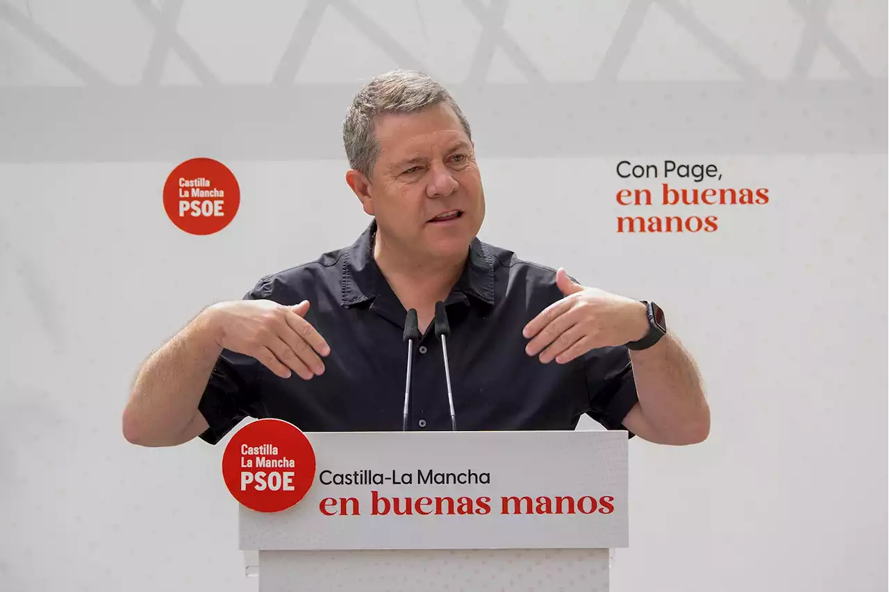 García-Page la lía en uno de sus mítines al hablar de las relaciones de sus hijos: 'Tú estudias el cuerpo humano, pero las prácticas las hace tu hermano'