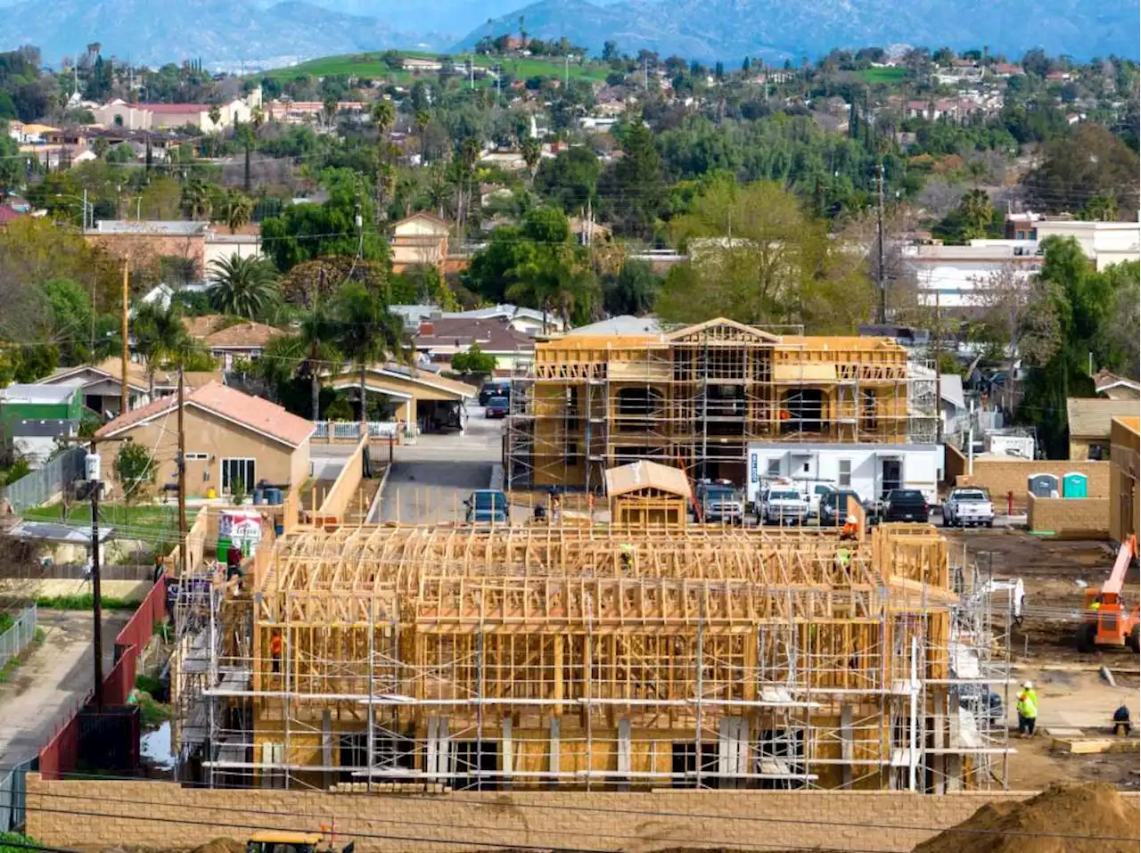 Southern California nearly 1 million homes short for low-income residents, report says