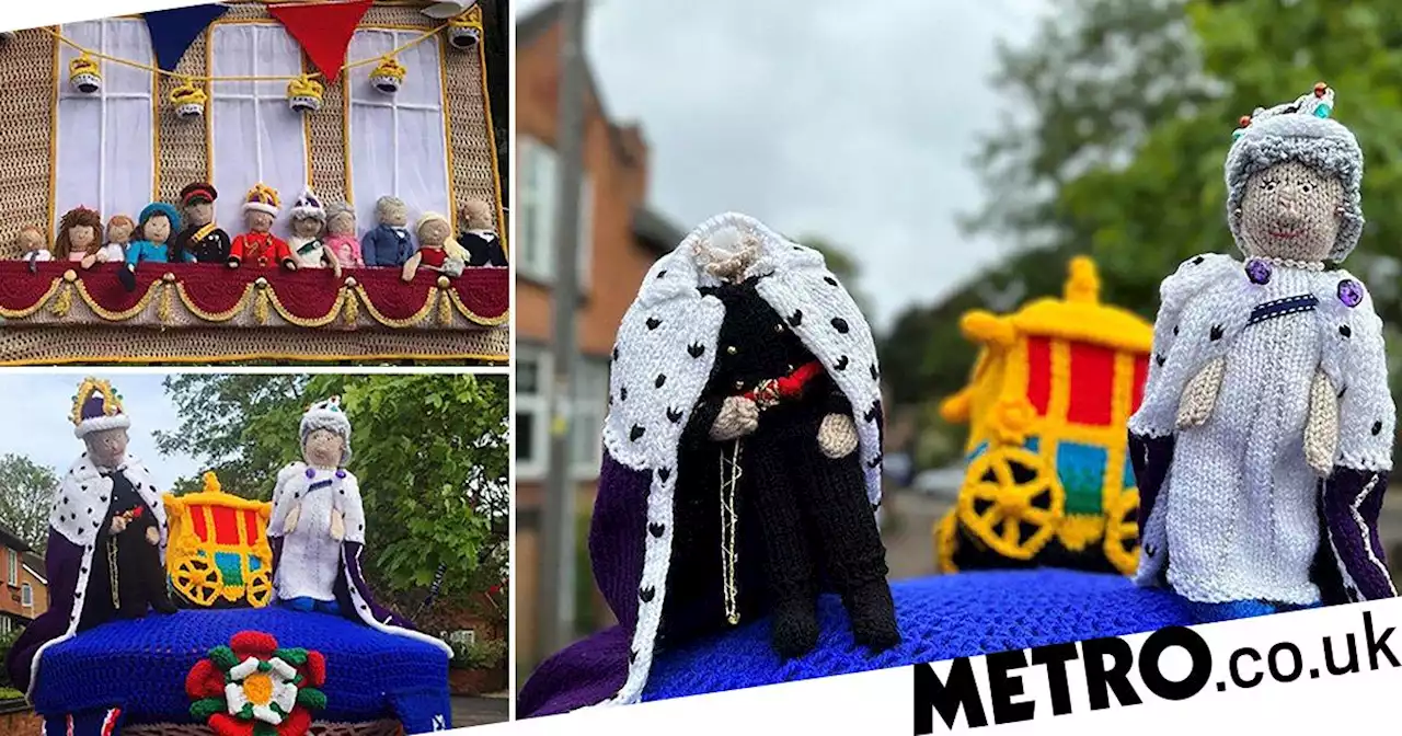 Knitted Charles display has been beheaded three times already