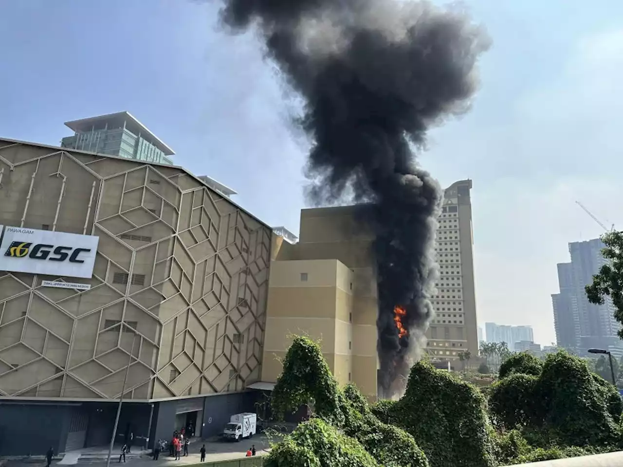 Fire breaks out at Mid Valley mall | The Malaysian Insight