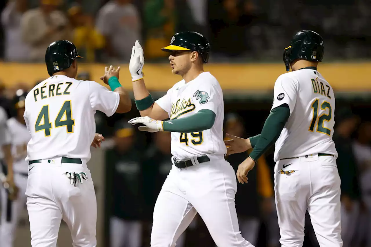 Noda Hits Tying Grand Slam in 7th, A's Beat Diamondbacks 9-8 in 12 Innings