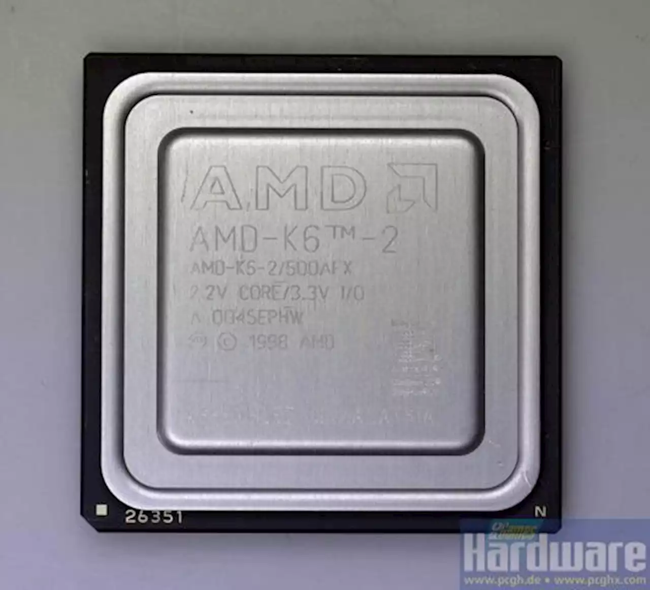 Ungewöhnlicher Benchmark: AMD K6-2 500 von 1998 gegen Ryzen 9 7950X