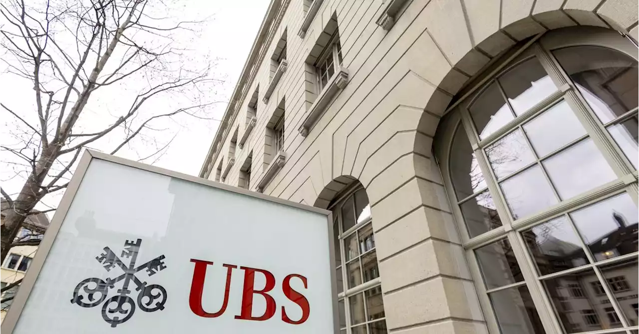 UBS flags $17 bln hit from Credit Suisse takeover