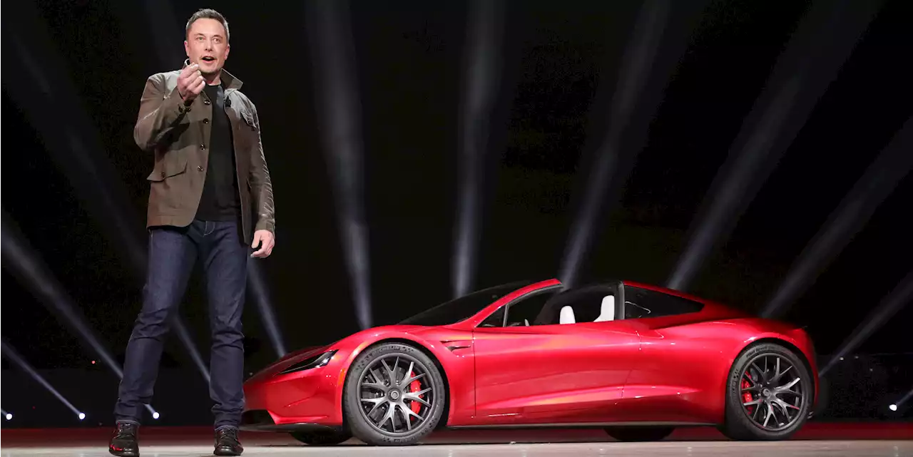 The Tesla Roadster Could Maybe Arrive in 2024, Seven Years After Its Debut