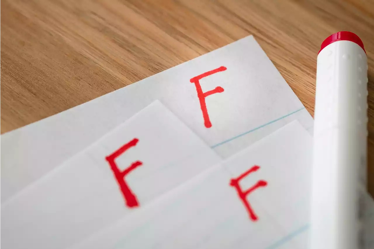 Texas A&M Prof Flunks All His Students After ChatGPT Falsely Claims It Wrote Their Papers