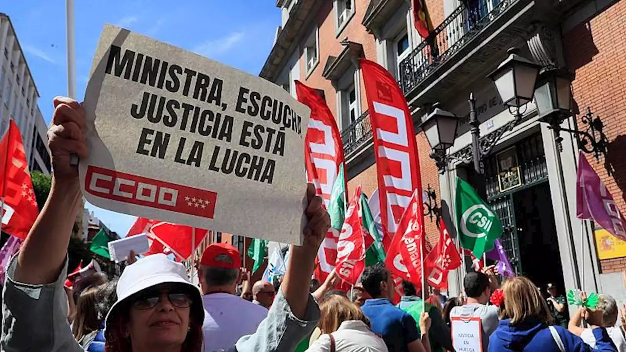 Huelga funcionarios de Justicia: 'La culpa es del Gobierno'