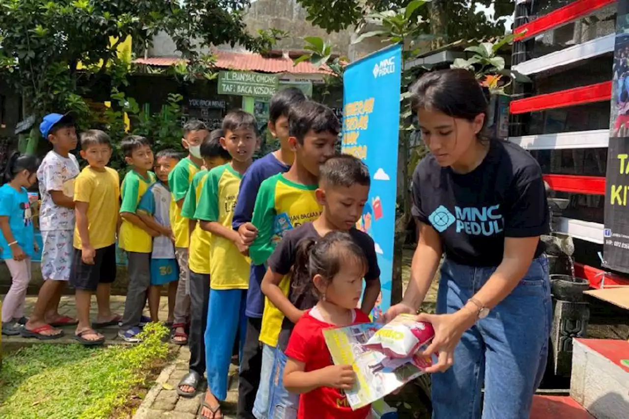 Peringati Hari Buku Nasional, MNC Peduli Dukung Literasi Anak TBM Lentera Pustaka Bogor