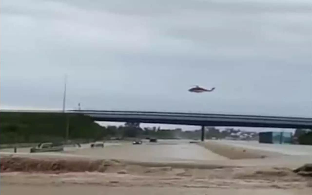 Maltempo Bologna, chiusa l'autostrada A14 allagata. VIDEO