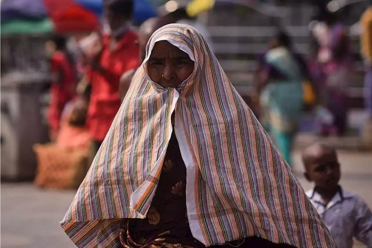 A billion new air conditioners will save lives but cook the planet