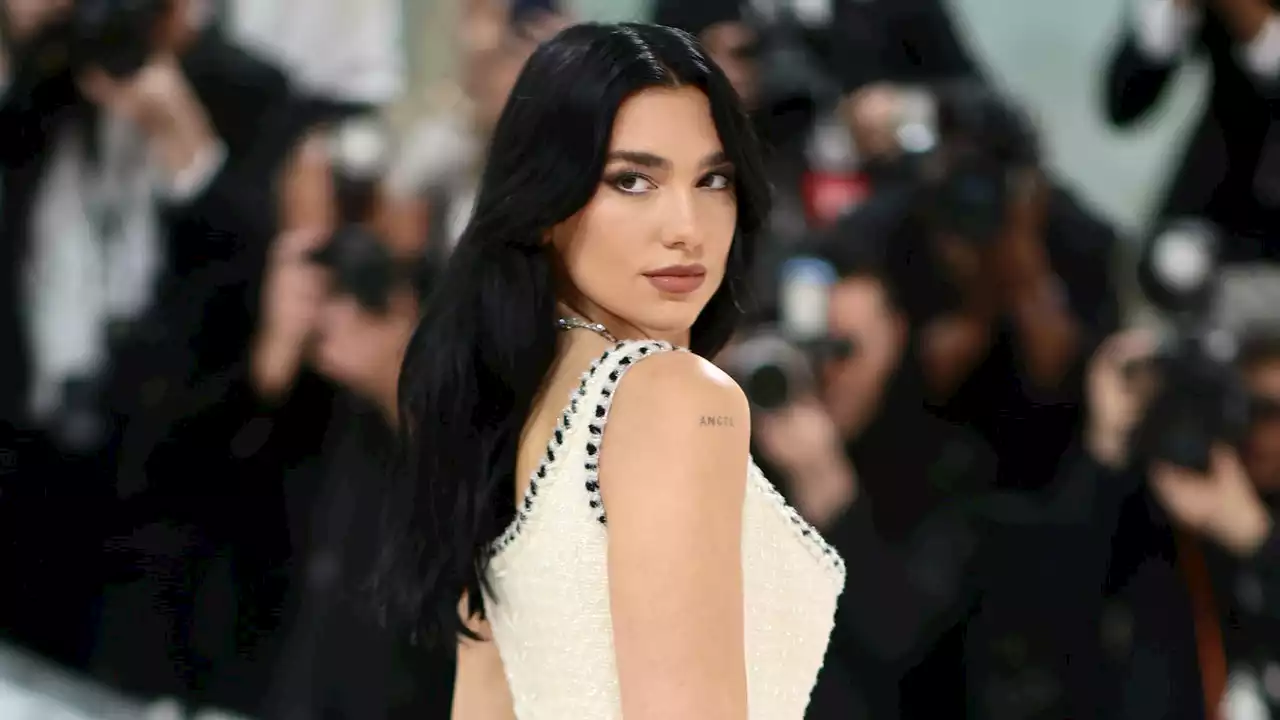 Dua Lipa Nailed the Controversial Spider Eyelashes Trend