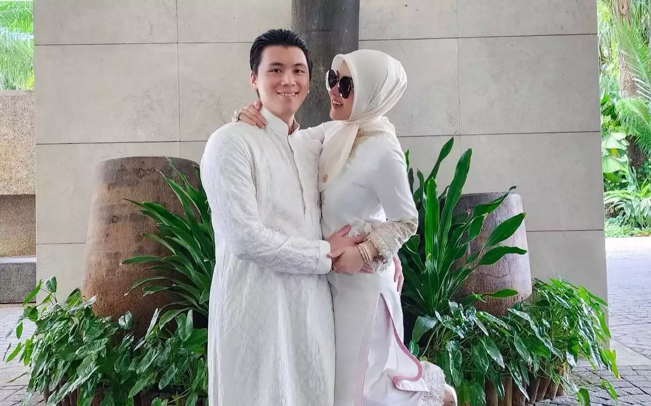 Syahrini Umbar Keromantisan dengan Reino Barack di Dubai, Penampakan Kamar Hotel Jadi Perbincangan