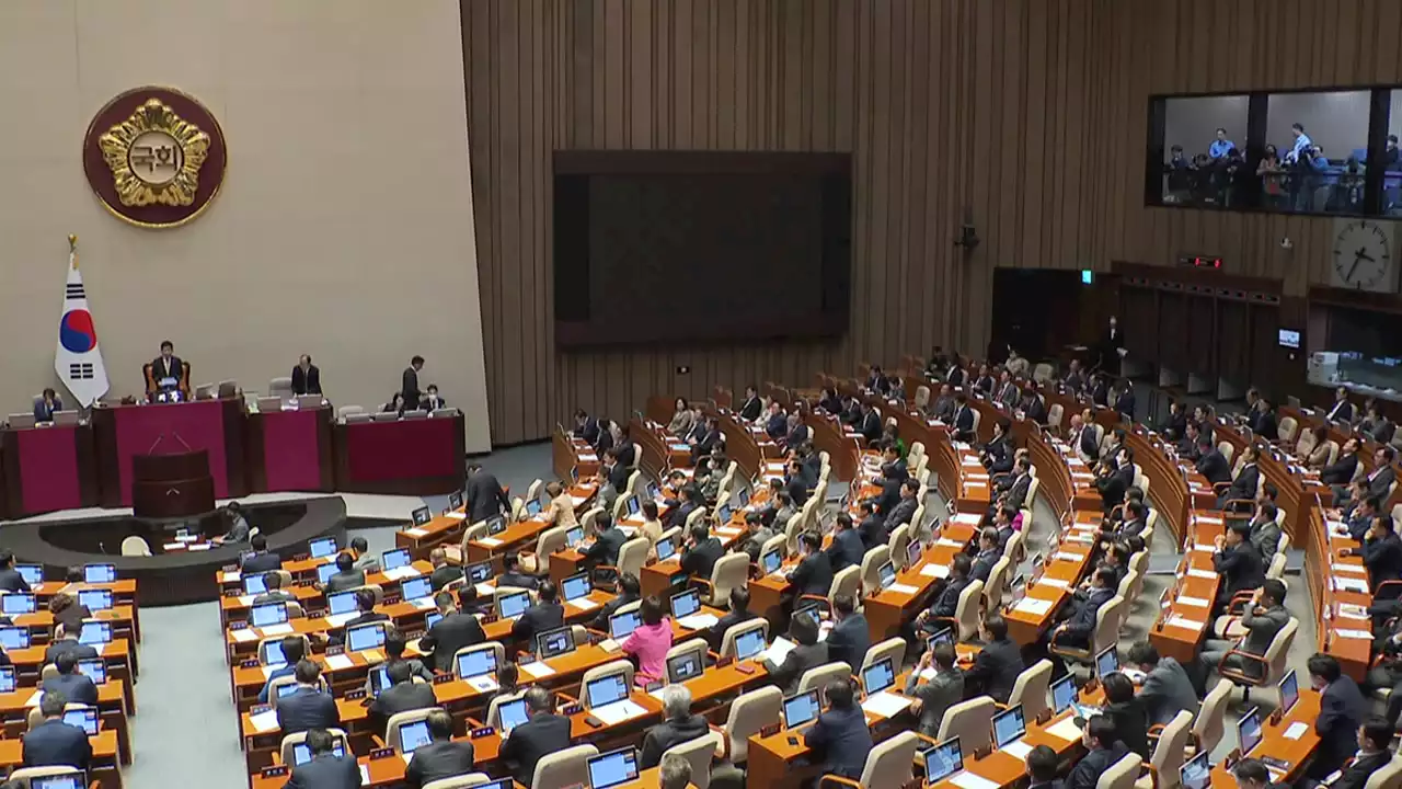 민주당 '김남국 윤리특위 제소'...간호법 재표결 절차 밟나