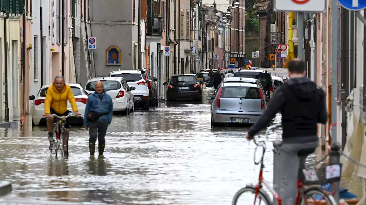 Inondations en Italie: le bilan grimpe à 9 morts, plus de 10.000 personnes évacuées