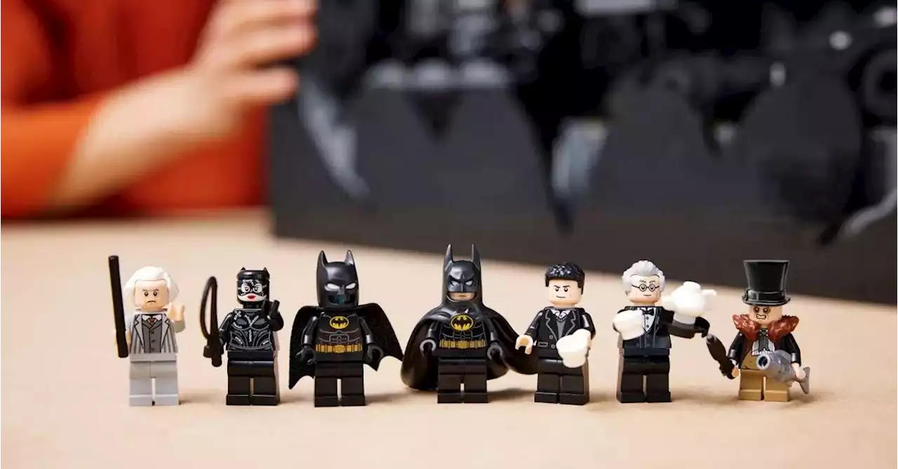 Build the Batcave from 1992’s Batman Returns with LEGO Latest Set