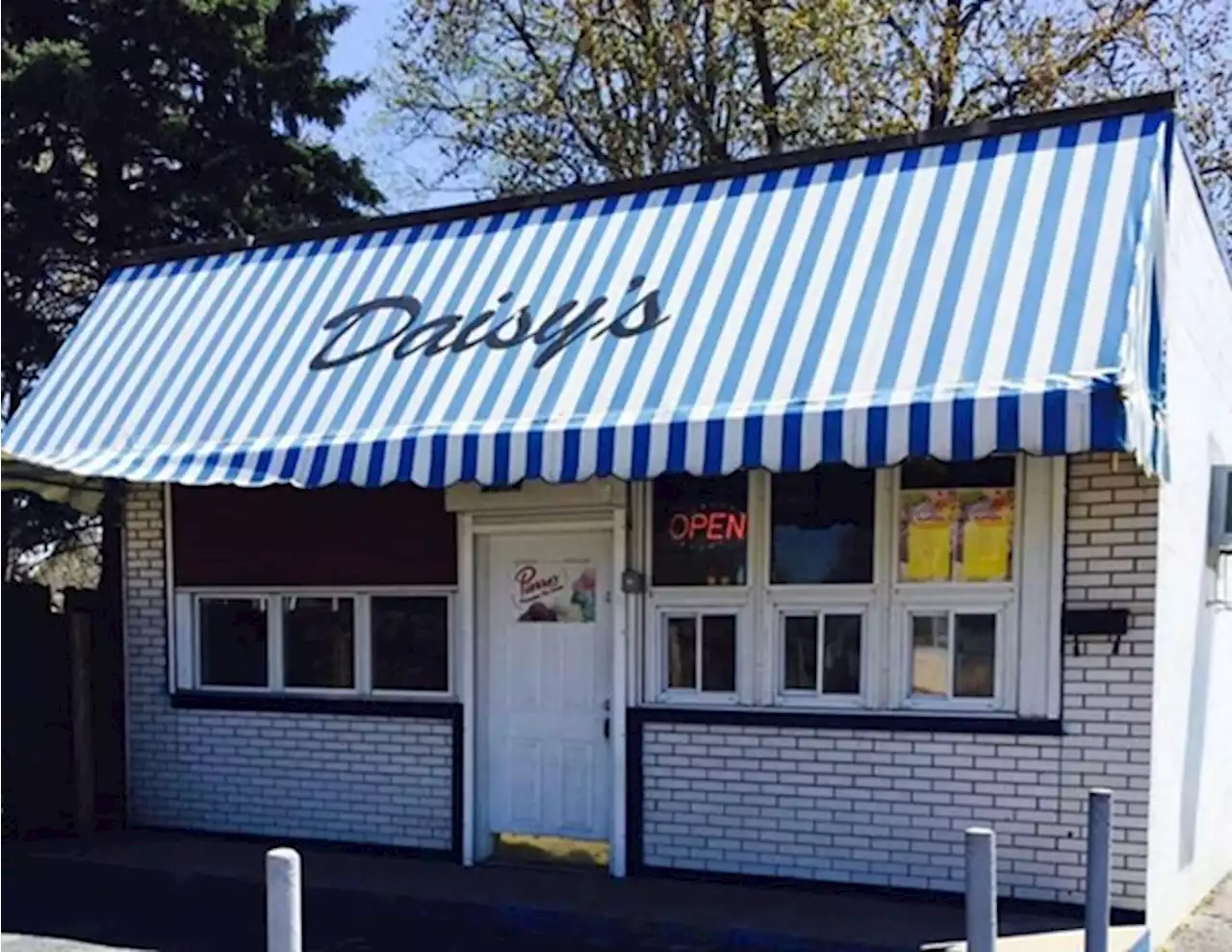 Daisy's in Slavic Village to Reopen Memorial Day Weekend