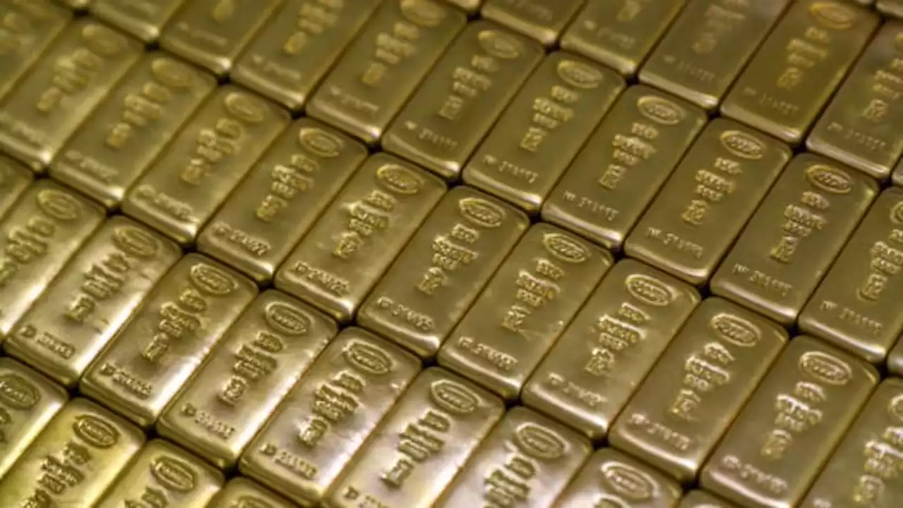 Here are 3 reasons to buy gold, according to UBS