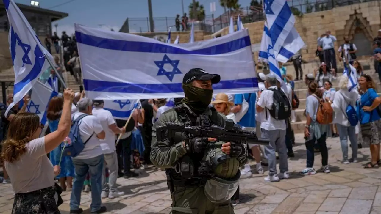 Israeli crowds chant racist slogans, taunt Palestinians during Jerusalem march