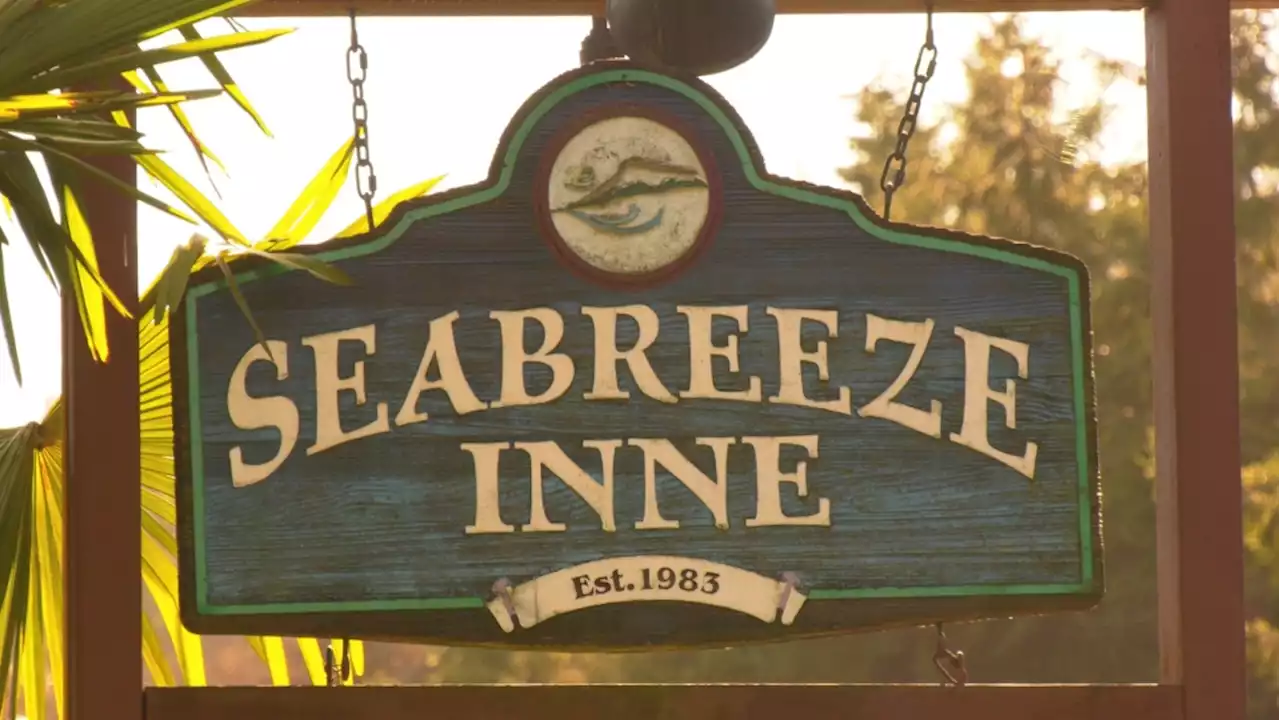 Salt Spring Island hospital foundation seeks injunction to remove tenants of Seabreeze Inne