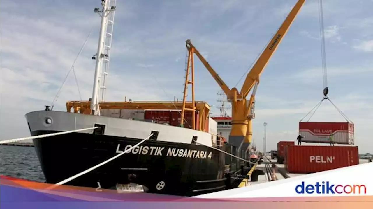 Dikirim Pakai Tol Laut, 918 Ton Beras Bansos Siap Disebar di NTT