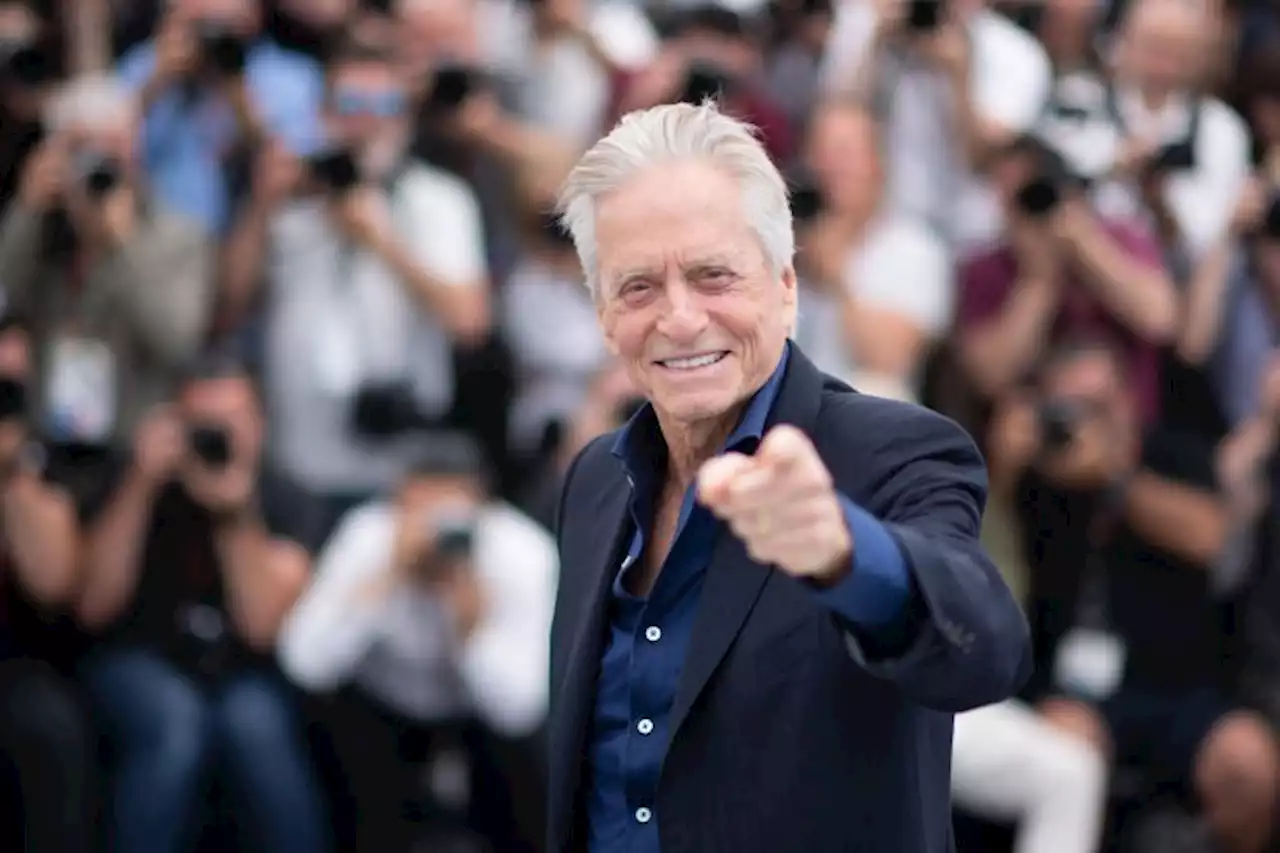 Michael Douglas Jokes About Being An ‘Expert At Sex Scenes’ While Remembering The Cannes Premiere Of ‘Basic Instinct’