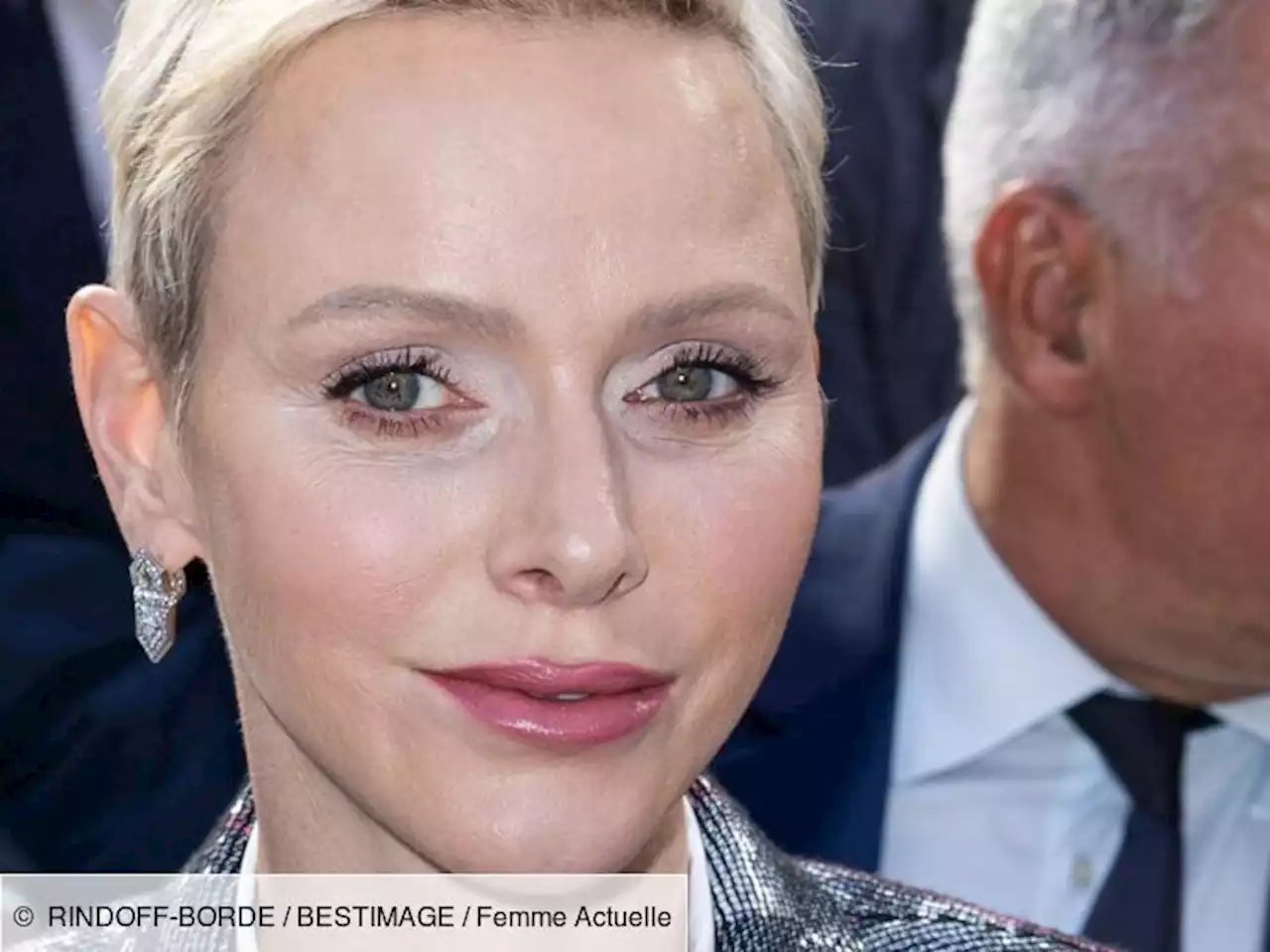 Charlène de Monaco : elle change de couleur de cheveux et abandonne le blond