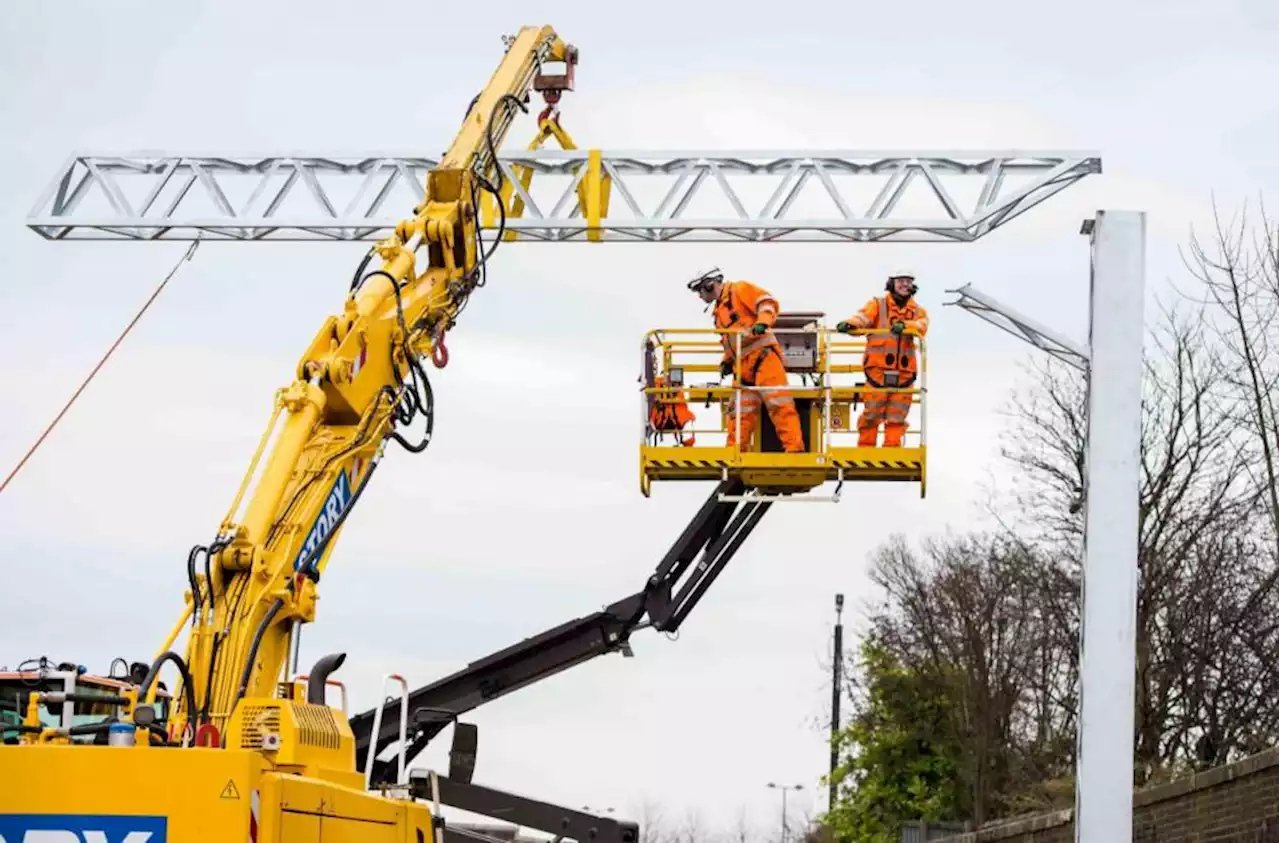 Railway works costing £63.3m will close some Glasgow train stations