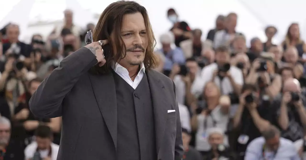 L'impassibile Luigi XV di Johnny Depp, che a Cannes ruba la scena a tutti