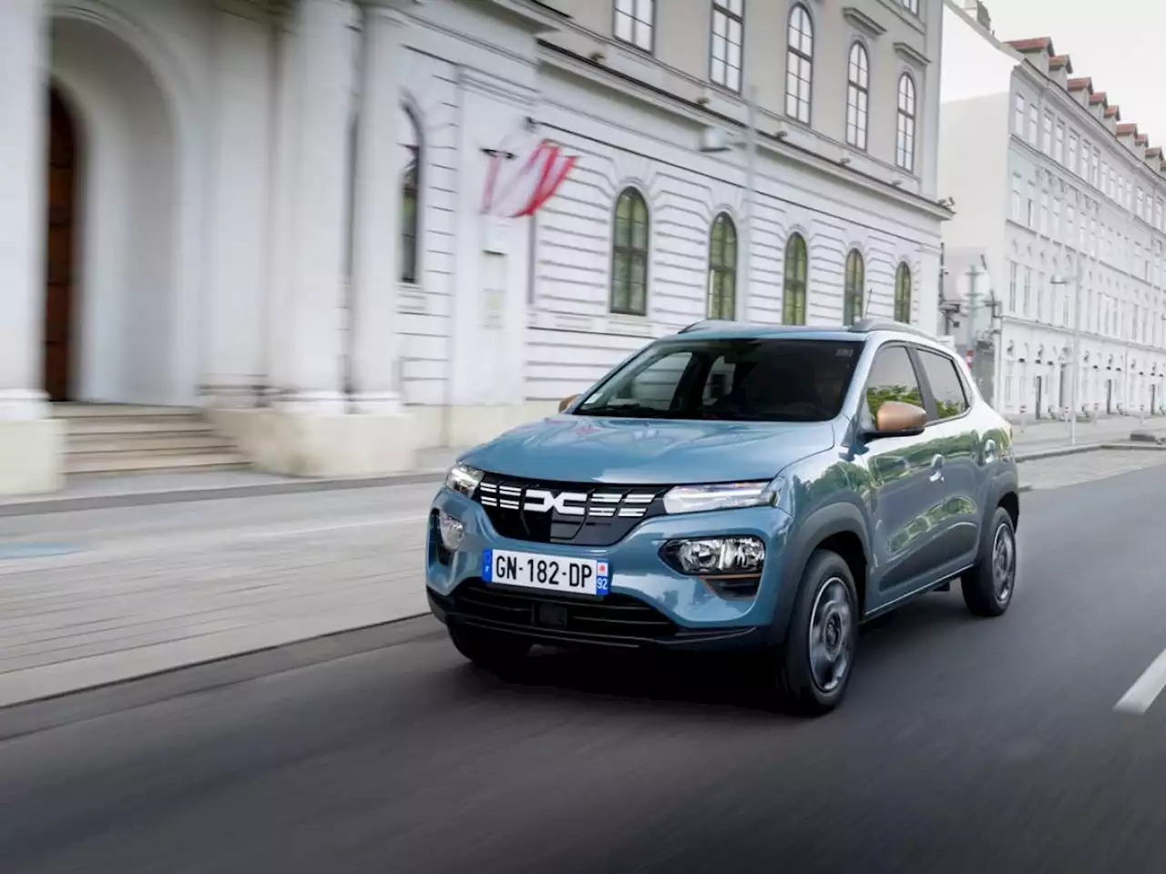 Dacia Spring Extreme Electric 65: prova su strada dell'elettrica da città