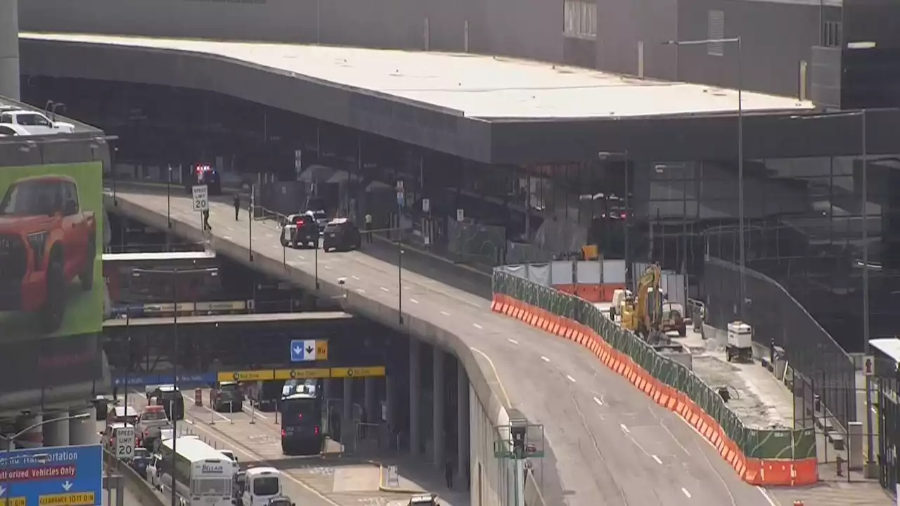 Three people injured in collision at Departures of Seattle-Tacoma International Airport