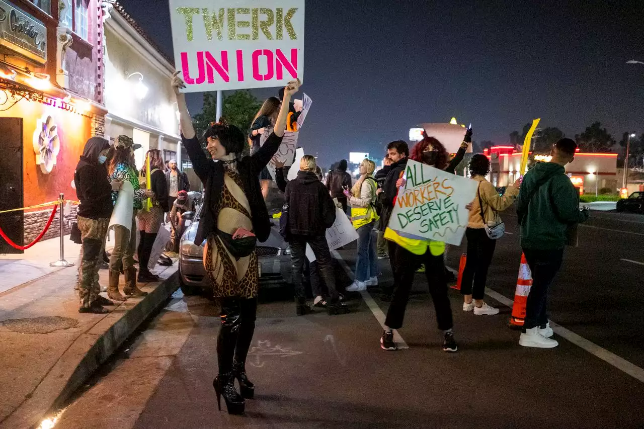 L.A. dancers poised to become only unionized strippers in U.S.