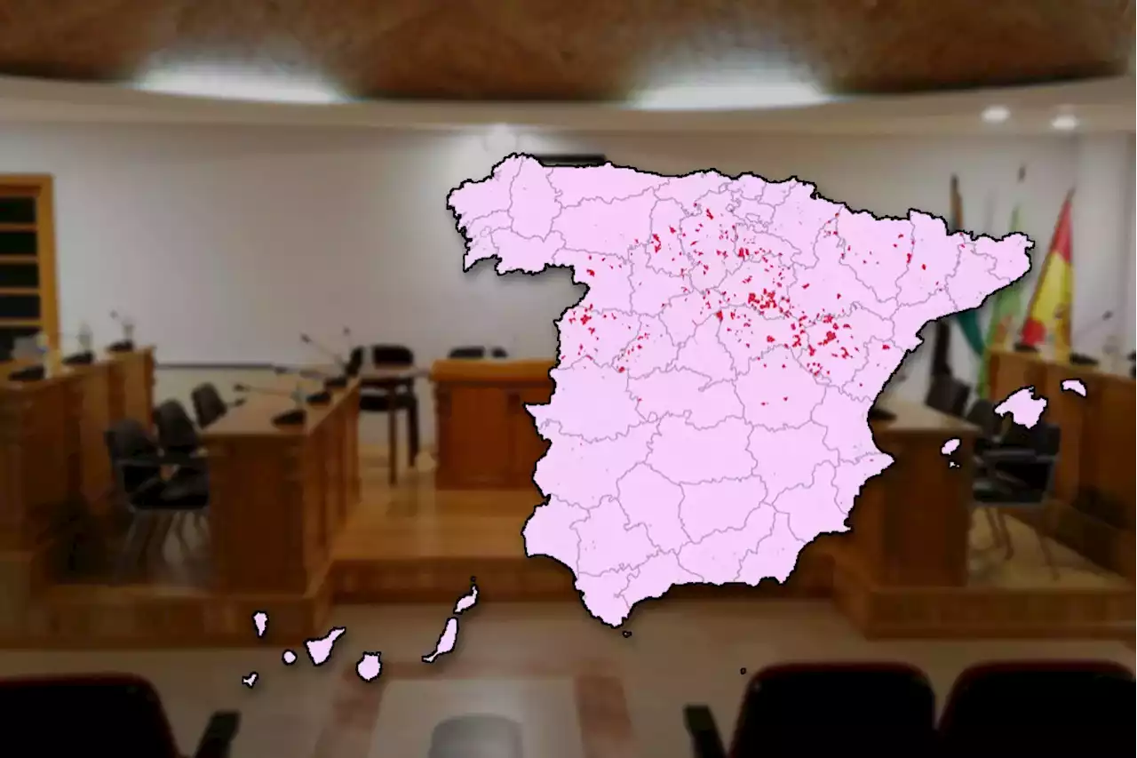 La política local, sin mujeres: 302 municipios españoles nunca han tenido una concejala