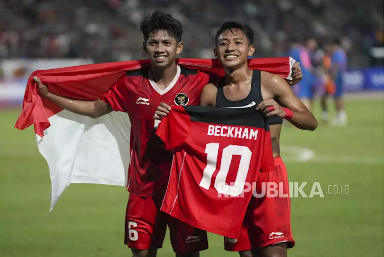 Pakai Bus, Bintang Timnas U-22 Ajak Keluarga dan Seluruh Tetangga Liburan ke Pangandaran |Republika Online