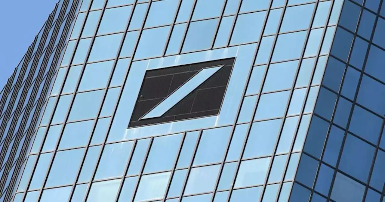 Scandalo Epstein, Deutsche Bank accetta di pagare 75 mln $ alle vittime