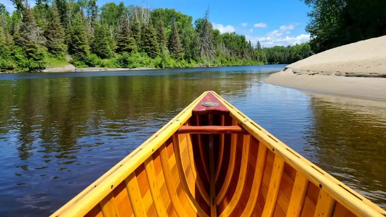 Police find missing canoeist at the edge of the Sturgeon River