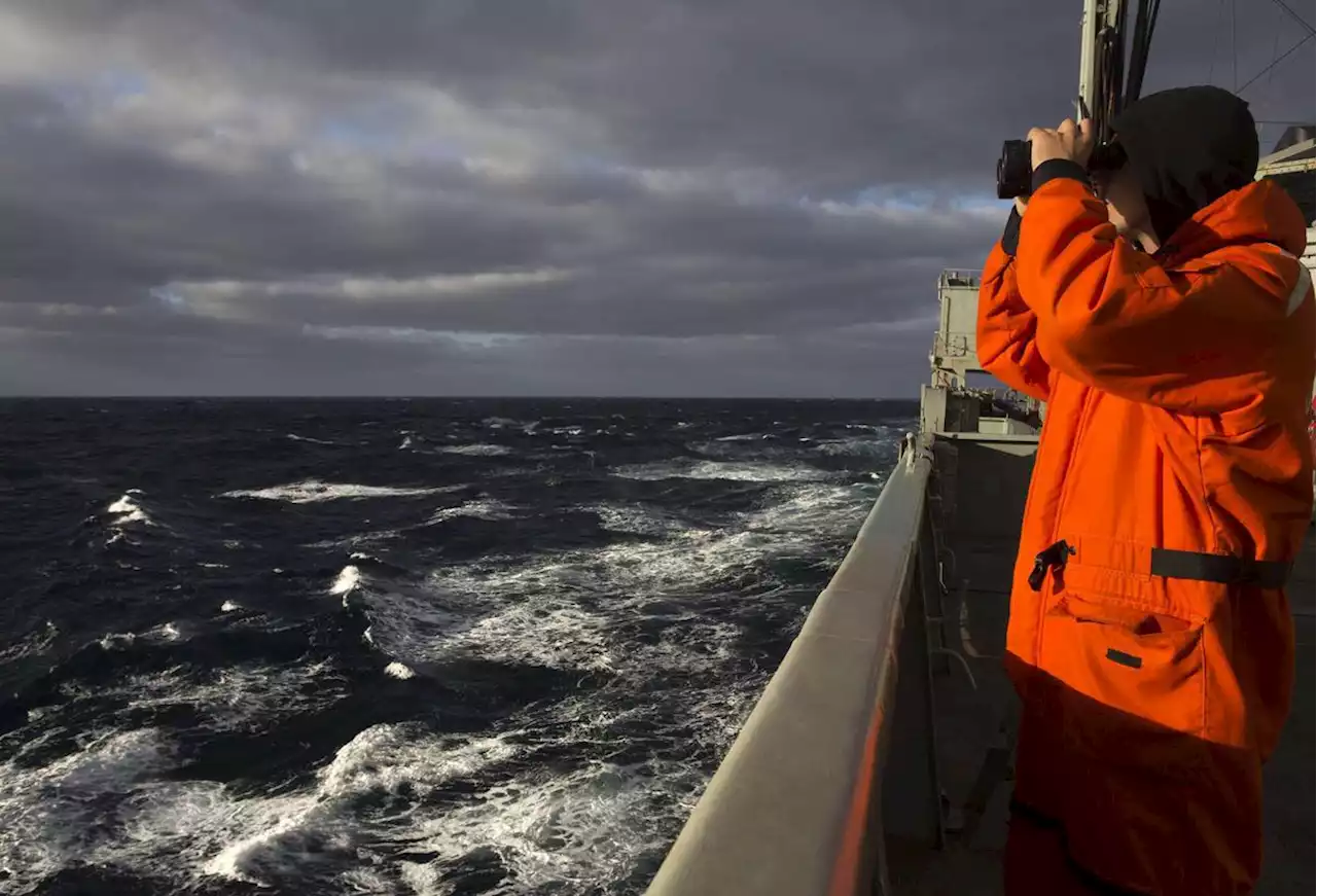 Naufrage d'un bateau de pêche chinois : deux corps retrouvés, les recherches continuent