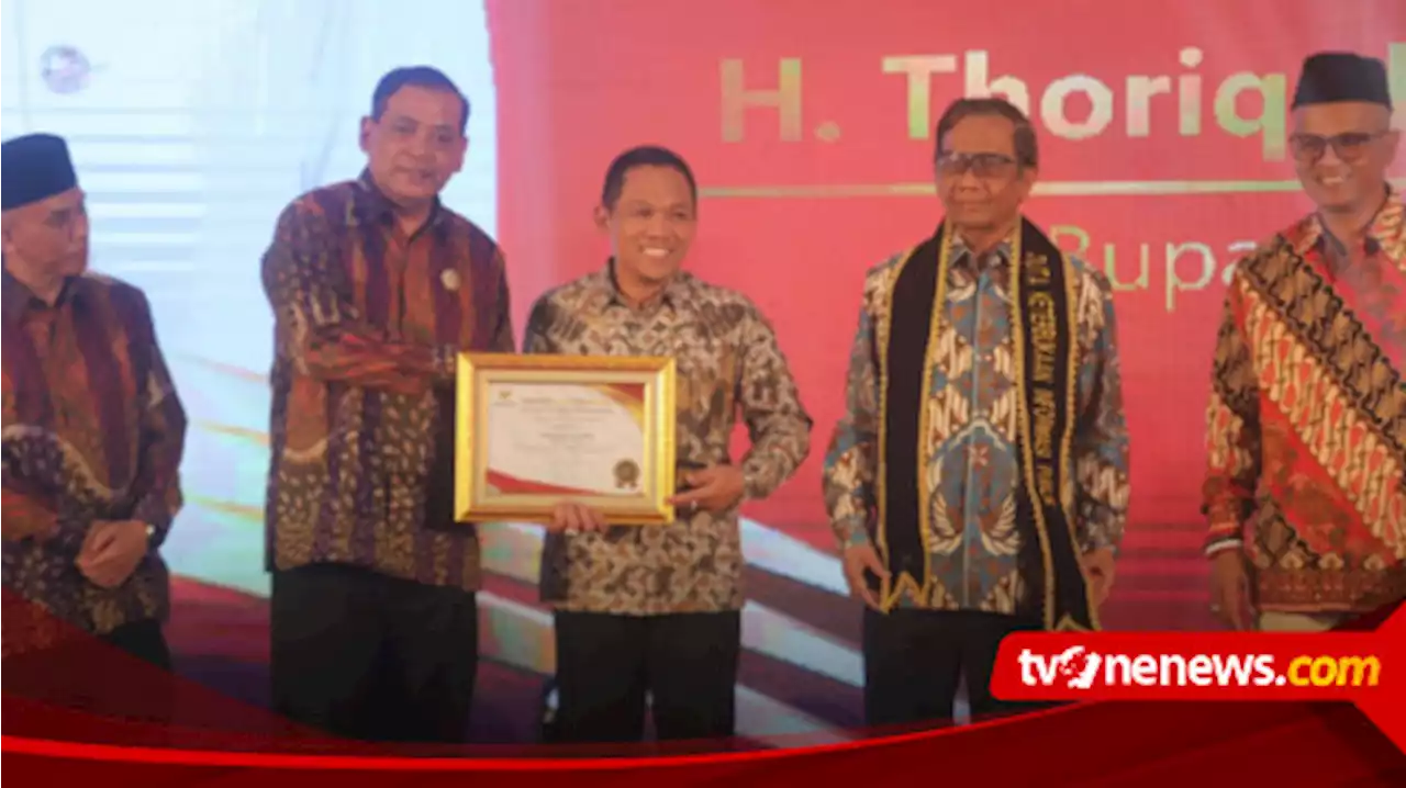 Bupati Lumajang Raih Anugerah Upakarti Tinarbuka Atheswara, sebagai Terbaik Ke-2 Kategori Bupati