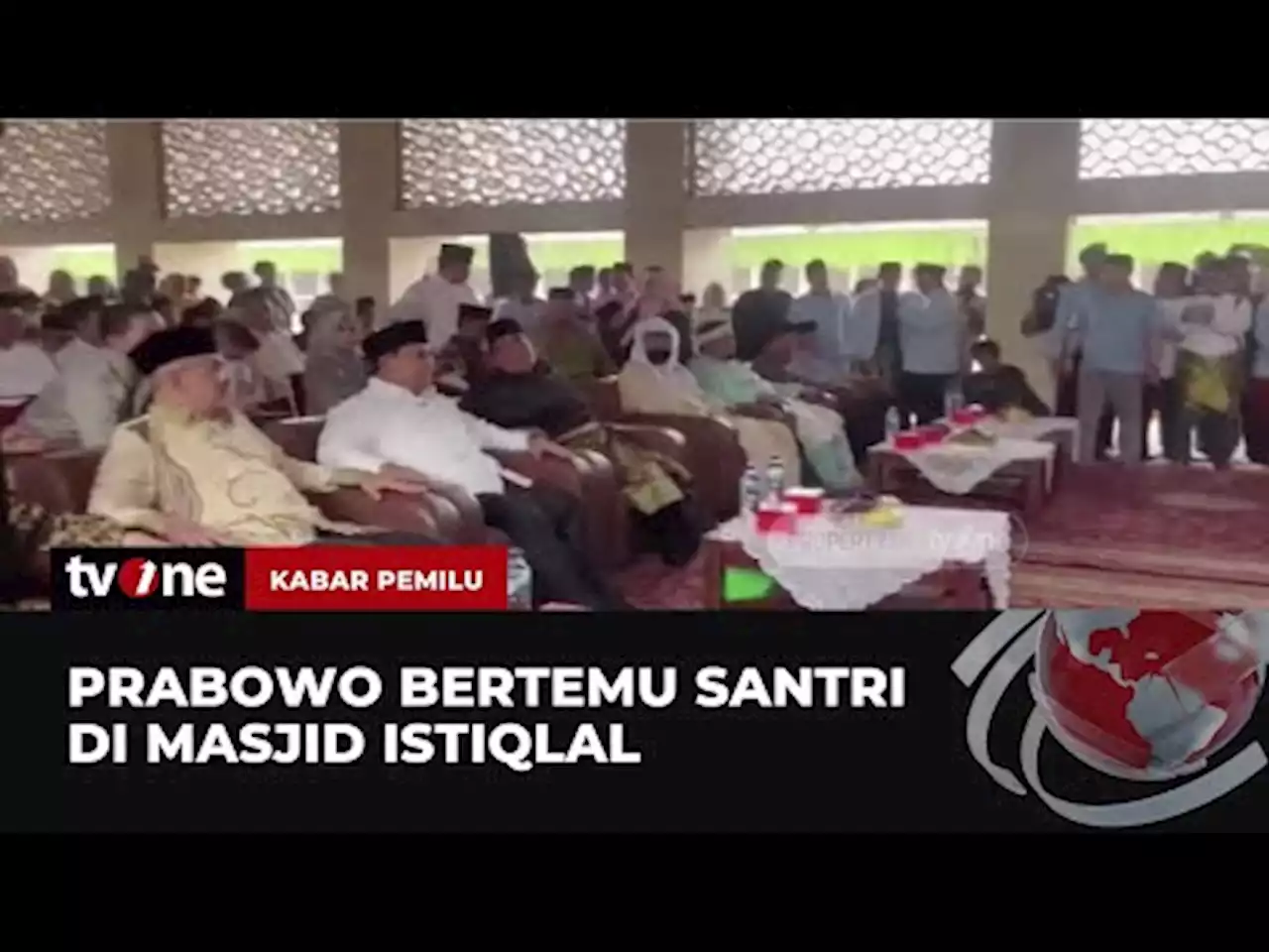 Prabowo Subianto Bertemu Santri di Masjid Istiqlal Jakarta - tvOne