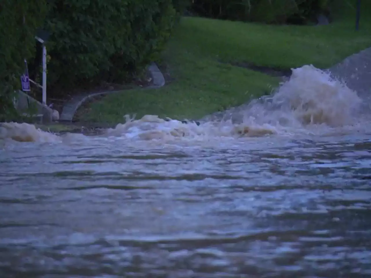 Water main break floods streets in Scripps Ranch