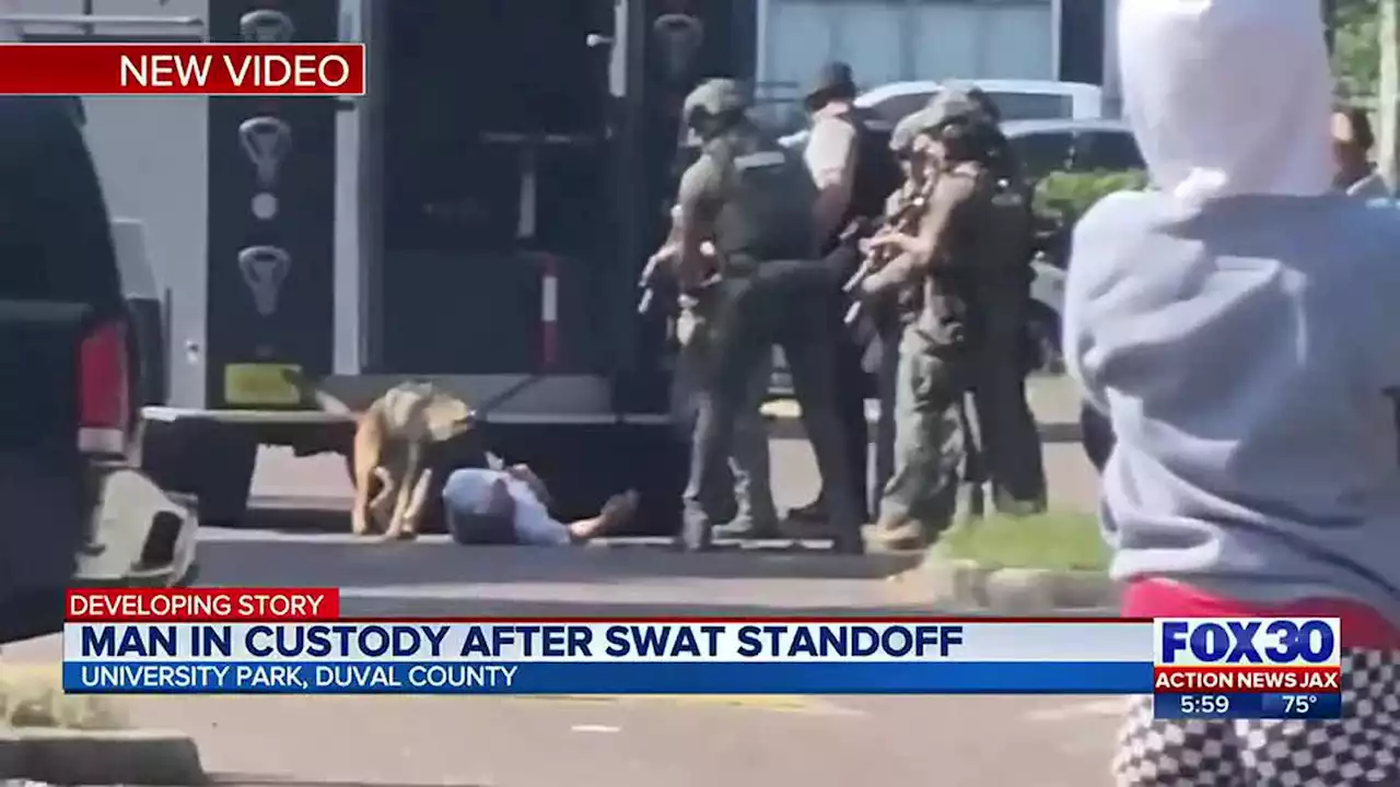 Man taken down by Jacksonville K-9 after hours-long SWAT standoff at Gregory Cove Apartments