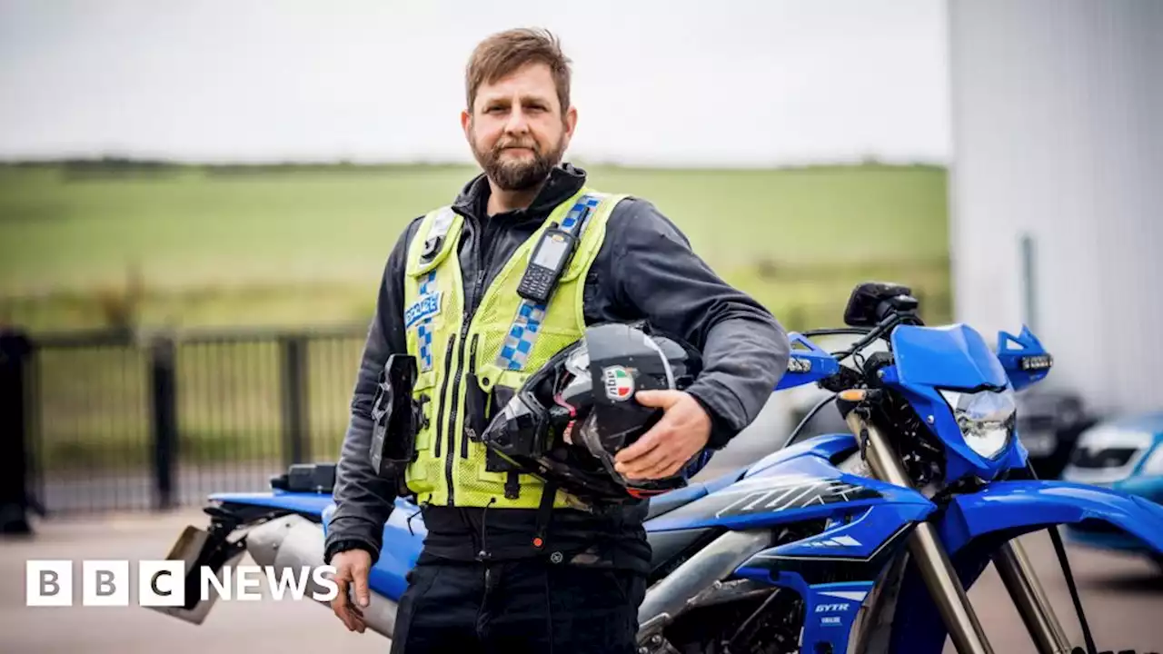 Hero South Yorkshire police officer gets bravery award