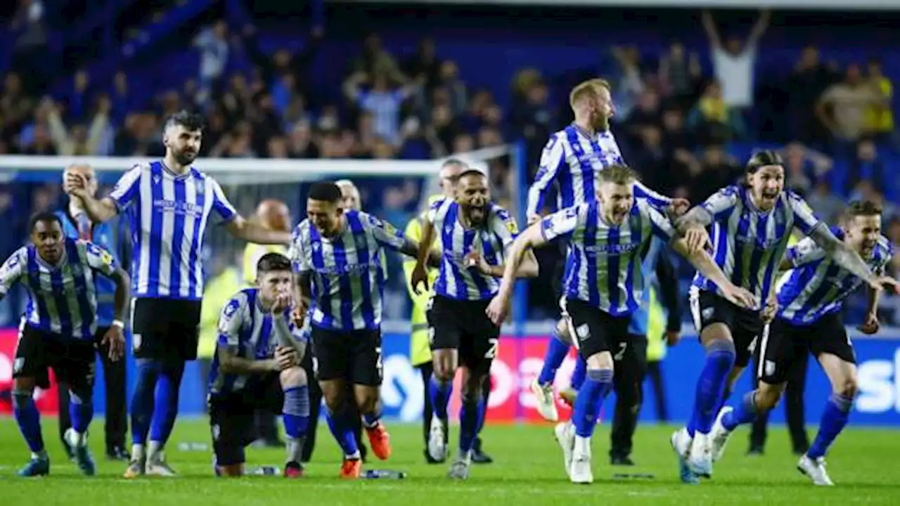 Sheff Wed reach play-off final with stunning win