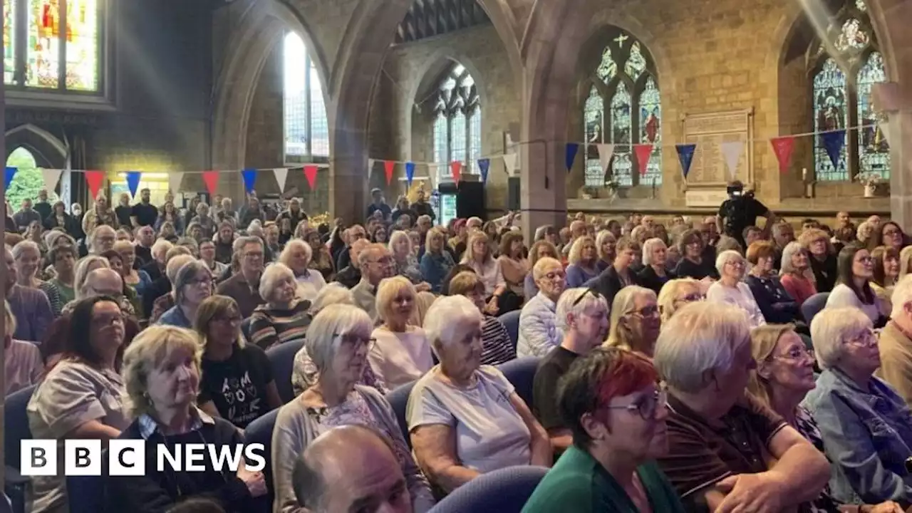 Kettering Conference Centre closure meeting attracts hundreds