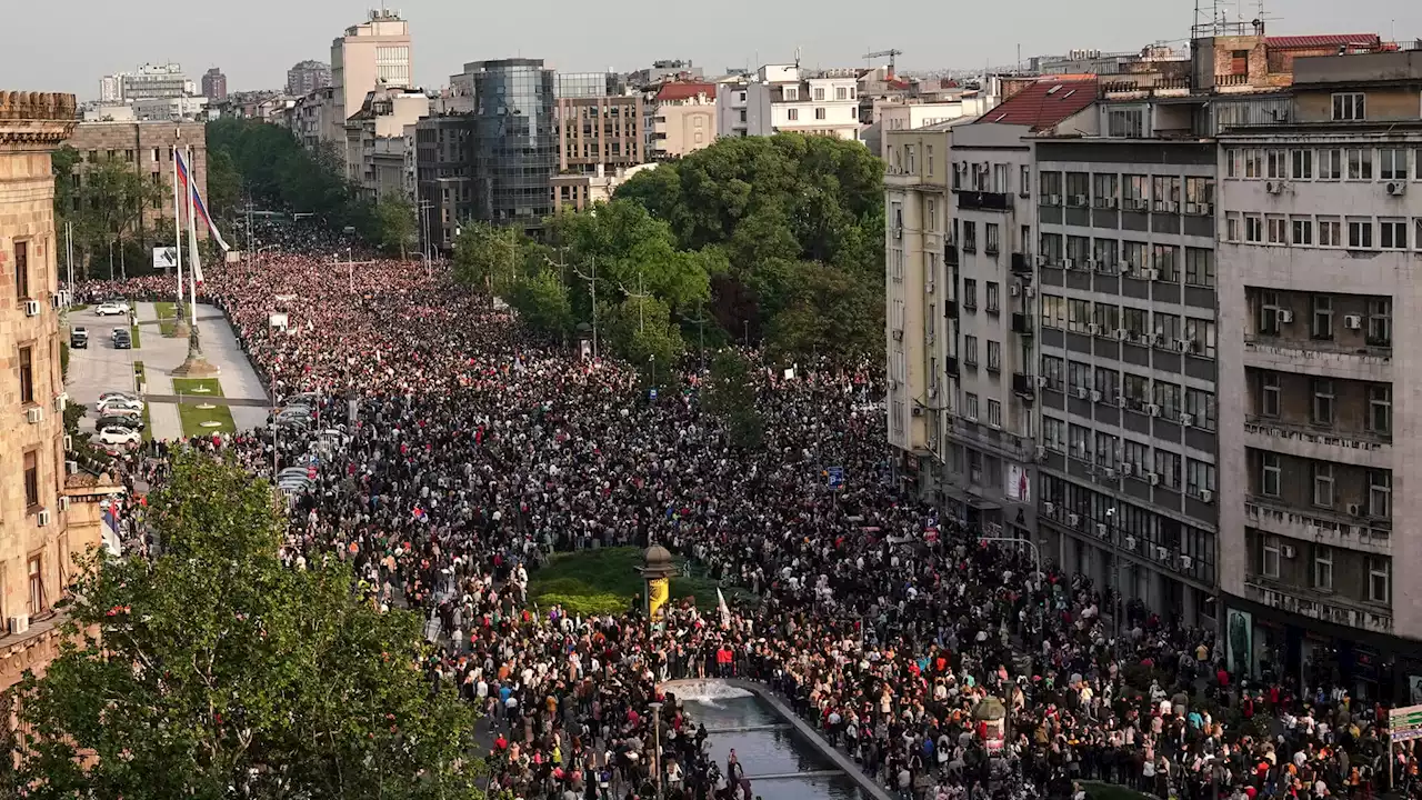 Serbie: nouvelle manifestation à Belgrade après des tueries de masse