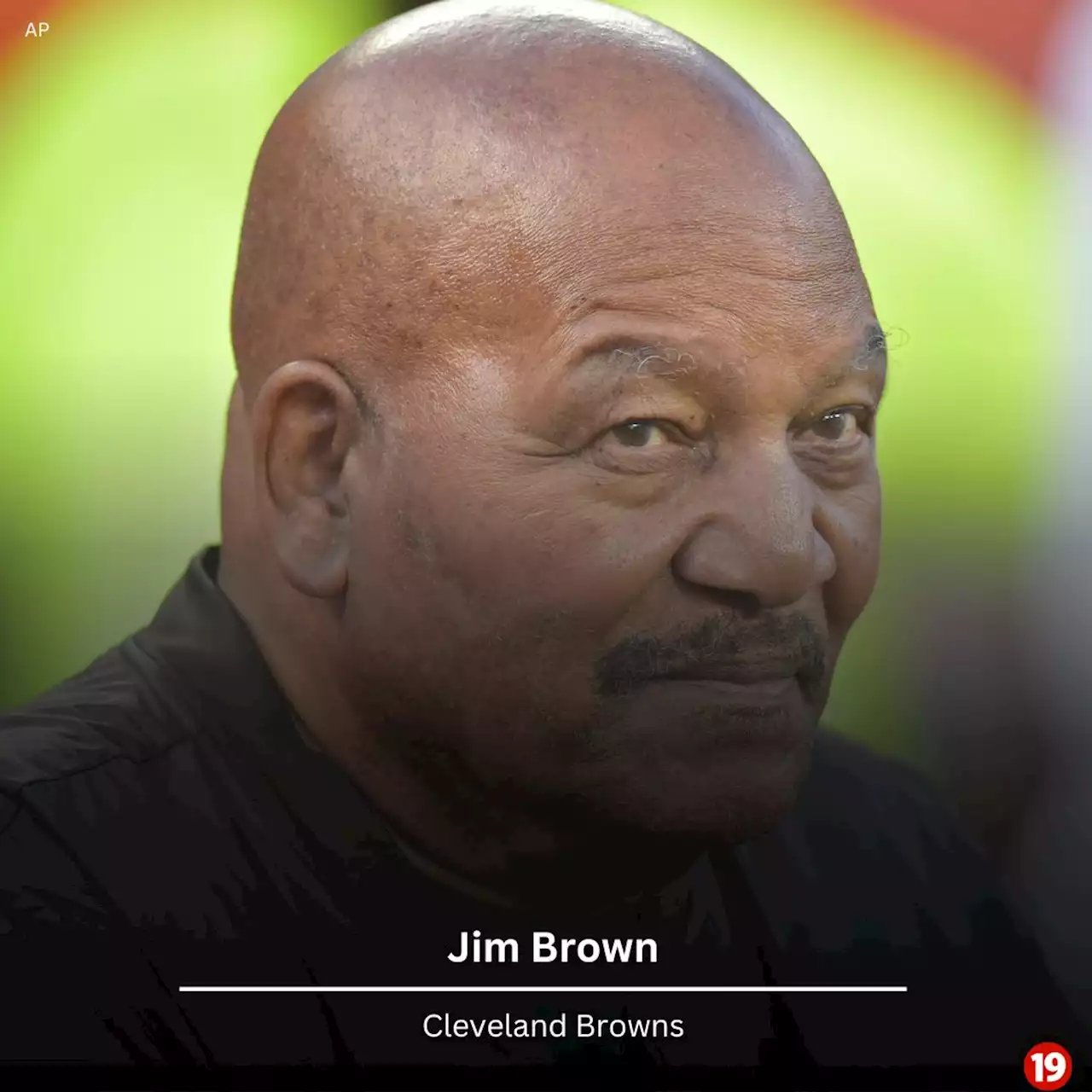 All-time NFL great running back, social activist Jim Brown dead at 87