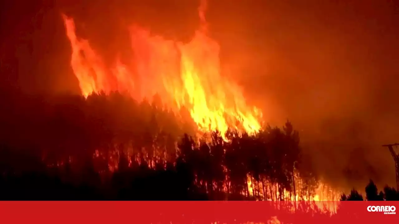 Portugal envia 120 bombeiros para ajudar a combater fogos em Espanha perto da fronteira