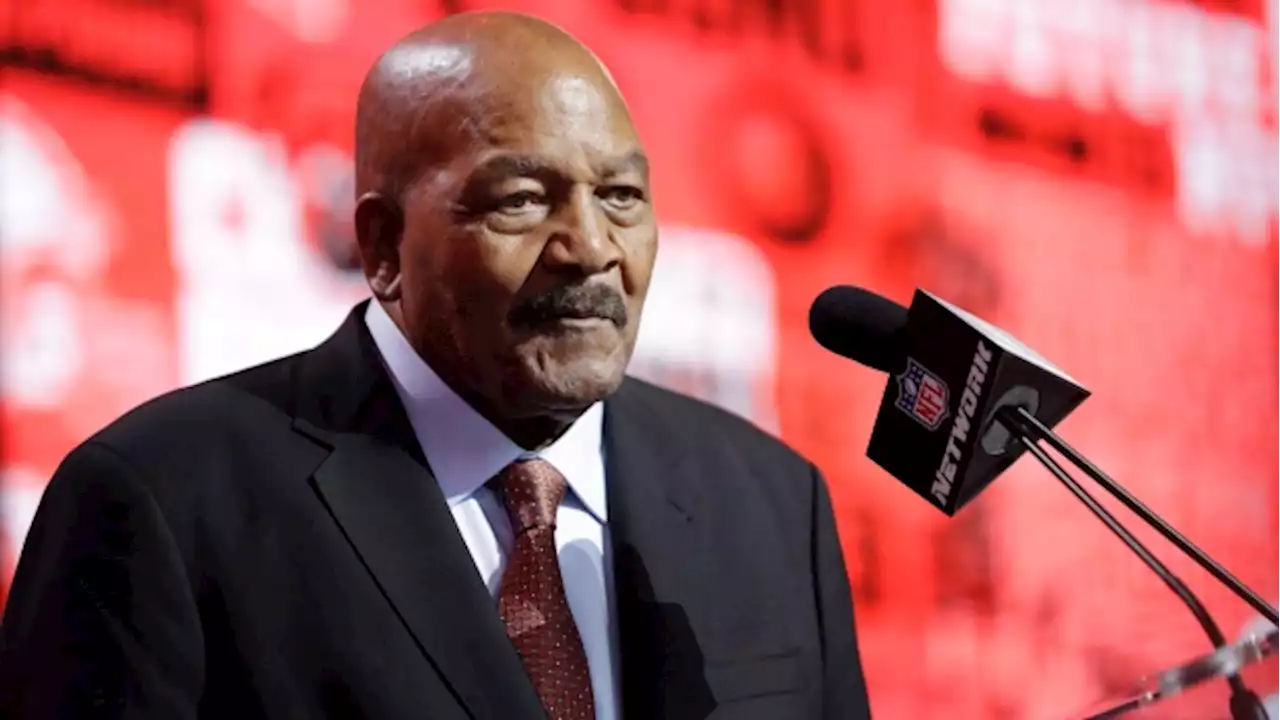 All-time NFL great running back, social activist Jim Brown dead at 87