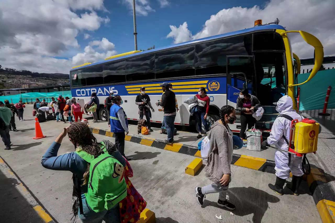 Bogotá no ha contado con respaldo necesario para atender a los migrantes: Claudia López