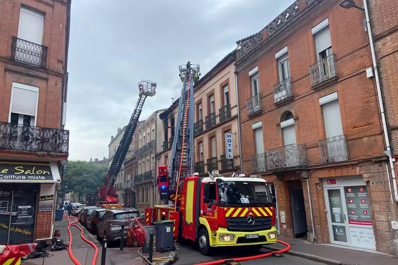 Un impressionnant incendie ravage un immeuble du centre-ville de Toulouse